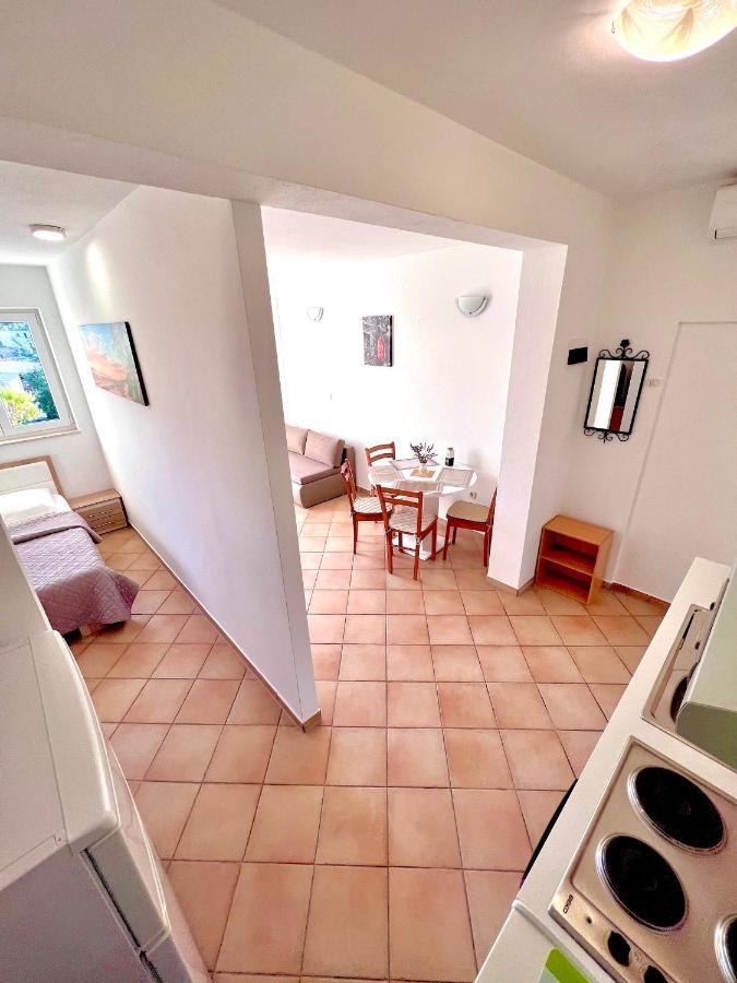 Apartments Mdk Kate Traù Esterno foto